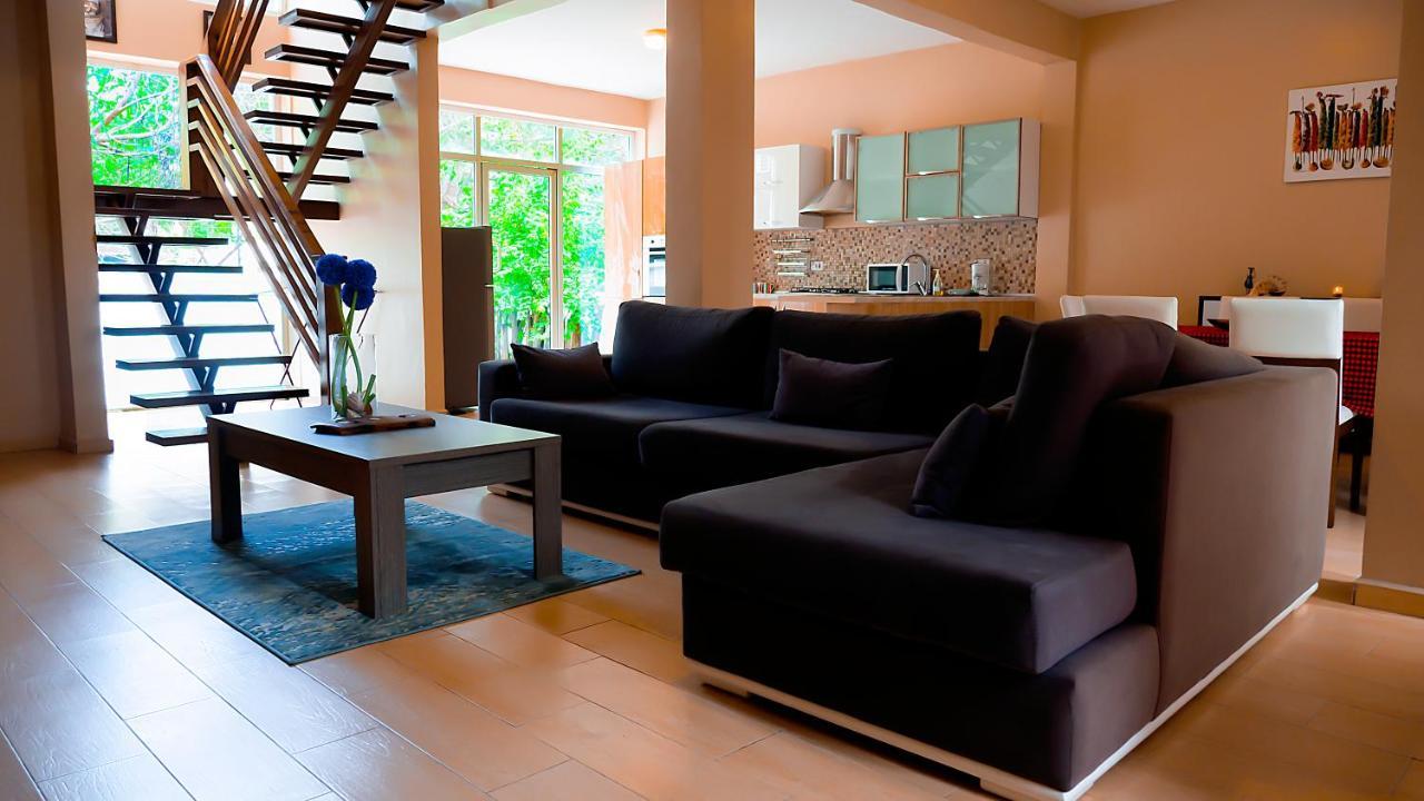 Azure Villas Dar es Salaam Buitenkant foto