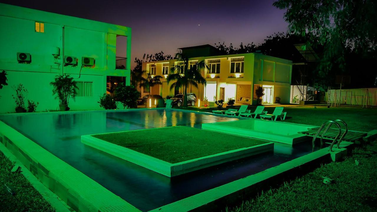 Azure Villas Dar es Salaam Buitenkant foto