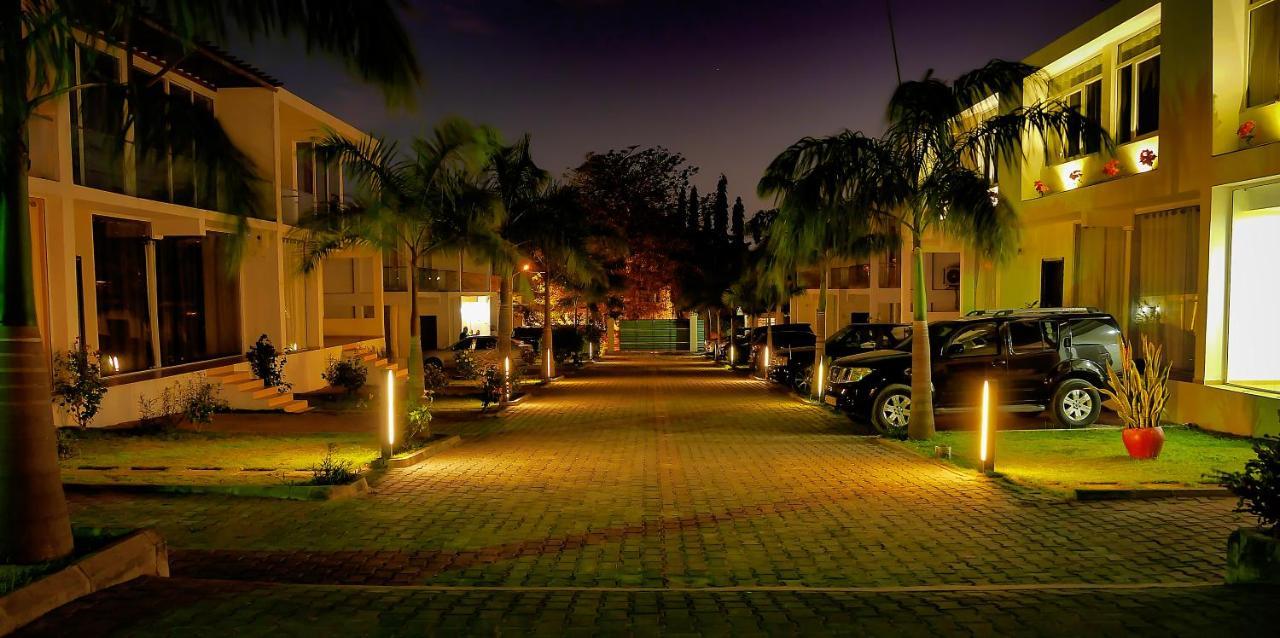 Azure Villas Dar es Salaam Buitenkant foto