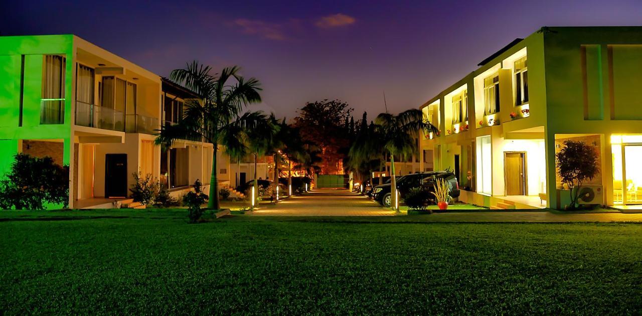 Azure Villas Dar es Salaam Buitenkant foto